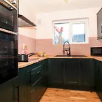 Дом отдыха Tipsy Bee *