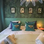 Tipsy Bee Дом отдыха *