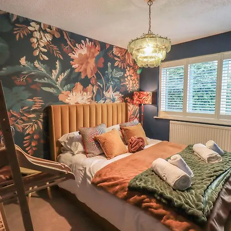 Tipsy Bee Holiday home *