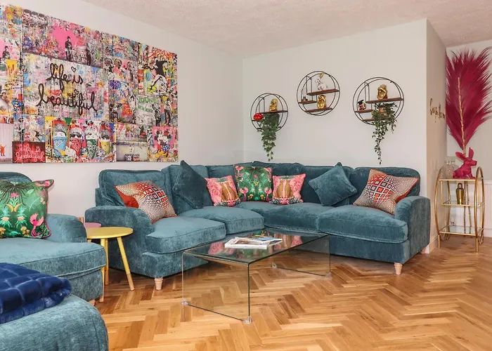 Tipsy Bee * Windermere